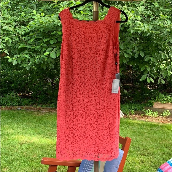 Adrianna Papell Dresses & Skirts - NWT Dressy dress sleeveless